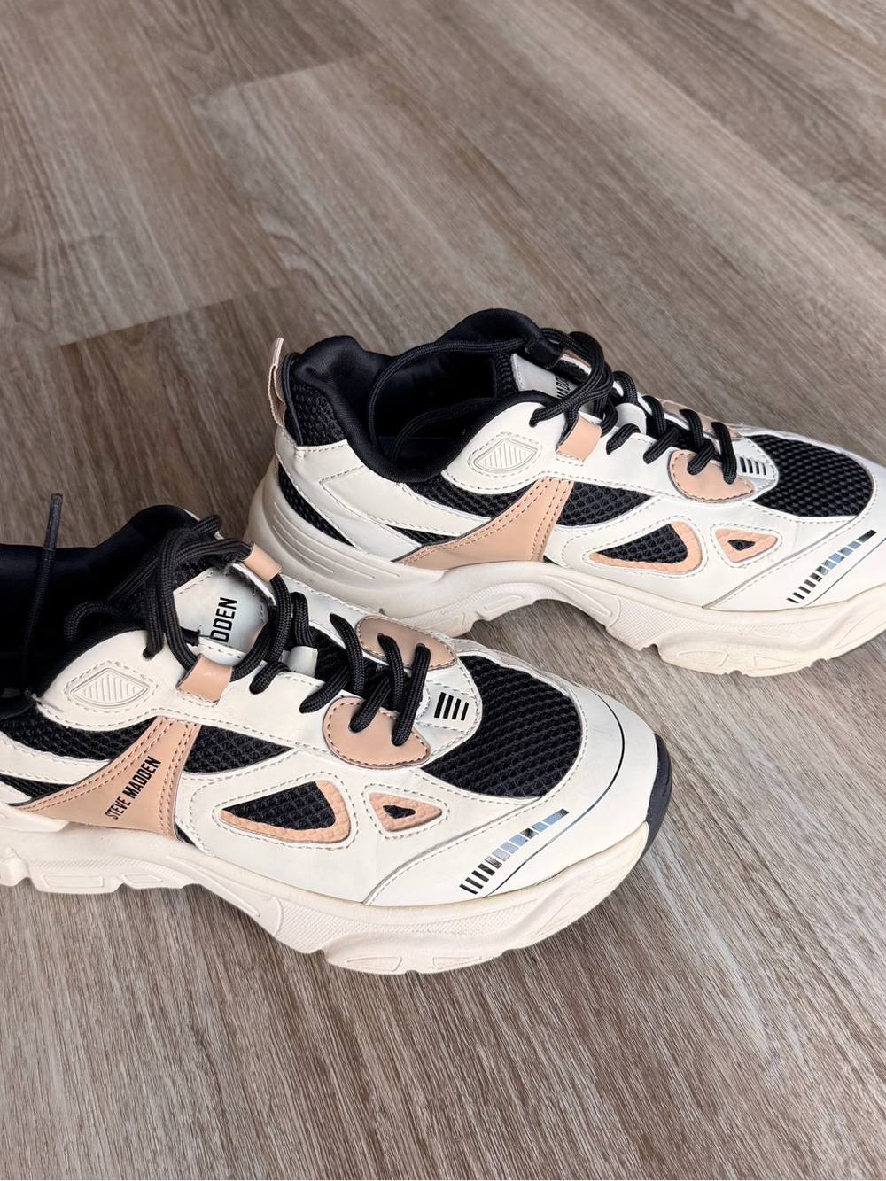 Steve Madden Cream, Black & Blush Athletic Sneakers